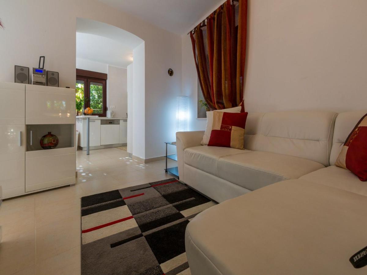 Villa Lara Jadranovo Buitenkant foto